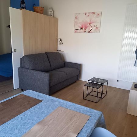 Gite La Petite Maison Montournais 外观 照片