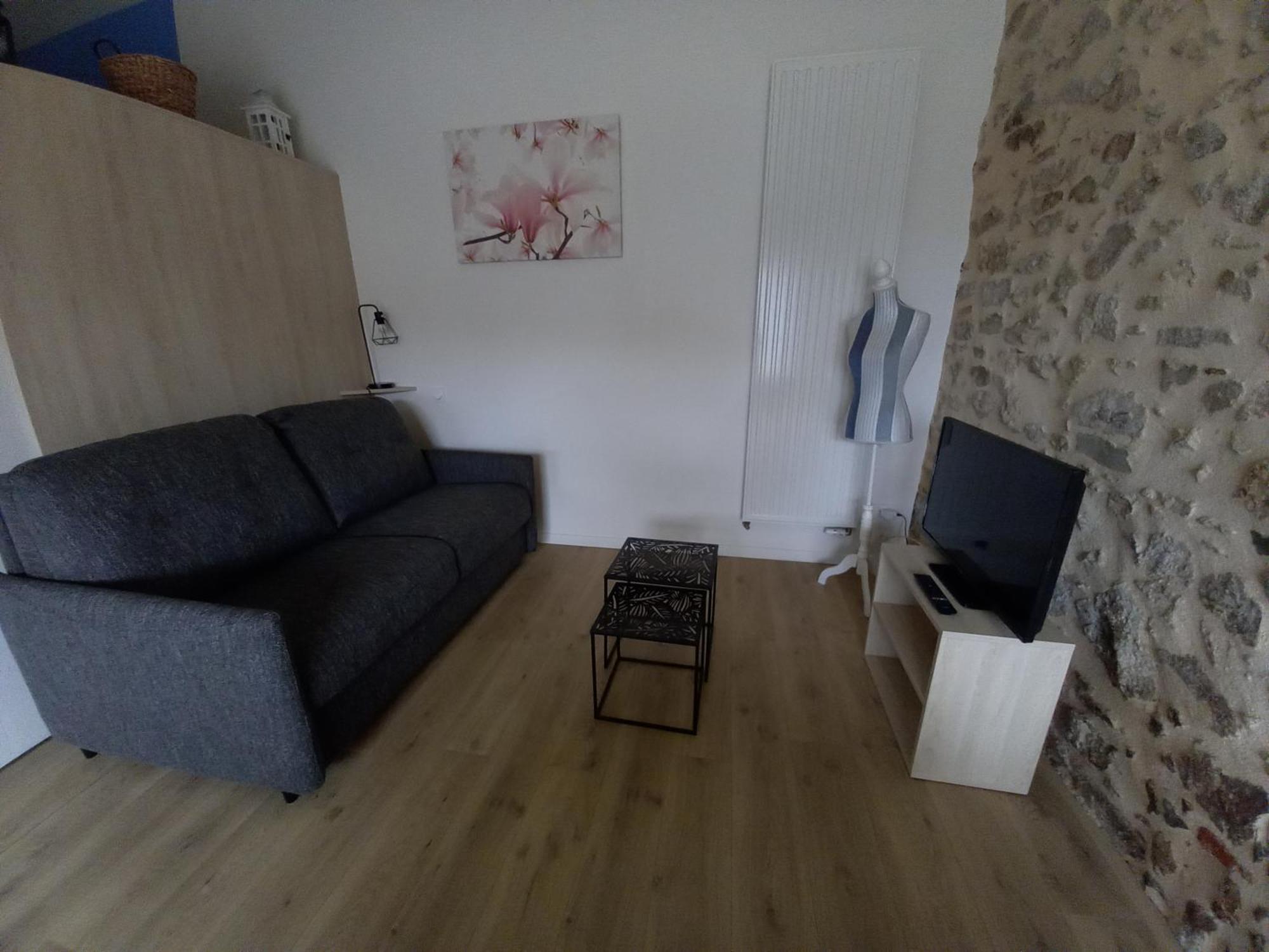 Gite La Petite Maison Montournais 外观 照片